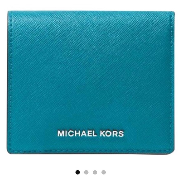 Michael Kors Handbags - 🛍💕JUST IN! Michael kors Peacock Jet Set wallet